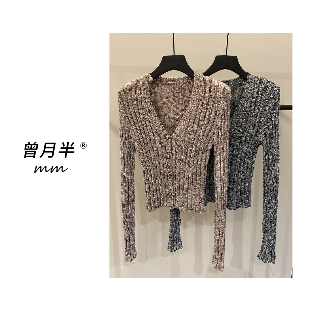 曾月半mm清仓！V领花纱修身针织开衫ZS507！