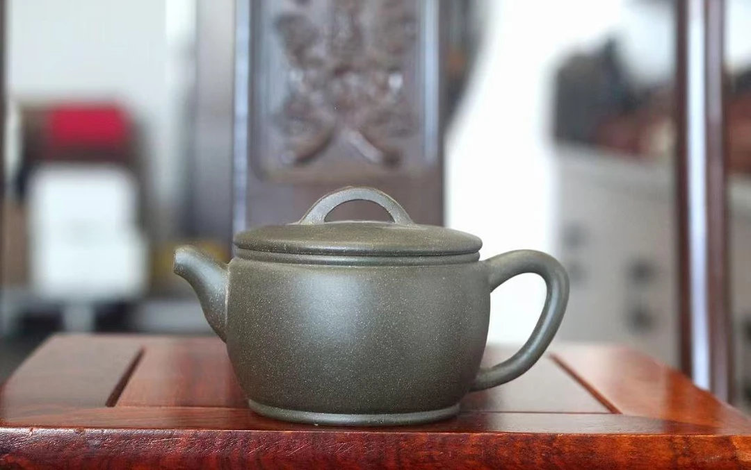 【汉瓦壶茶具】泥料：原矿豆青泥容量：200cc牛盖紫砂壶泡茶壶
