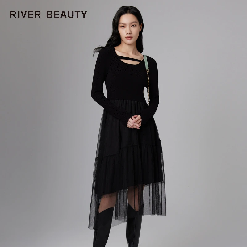 【小云总专享】RIVER BEAUTY 黑色纯欲风镂空针织连衣裙 RQ22449063