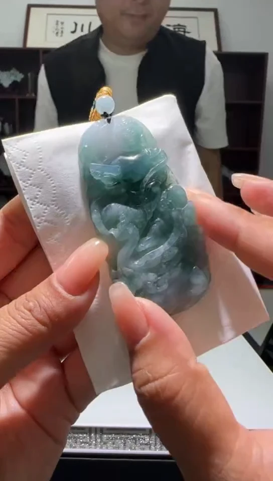 【闪购商品】翡翠颈饰未镶嵌天然翡翠A货吊坠