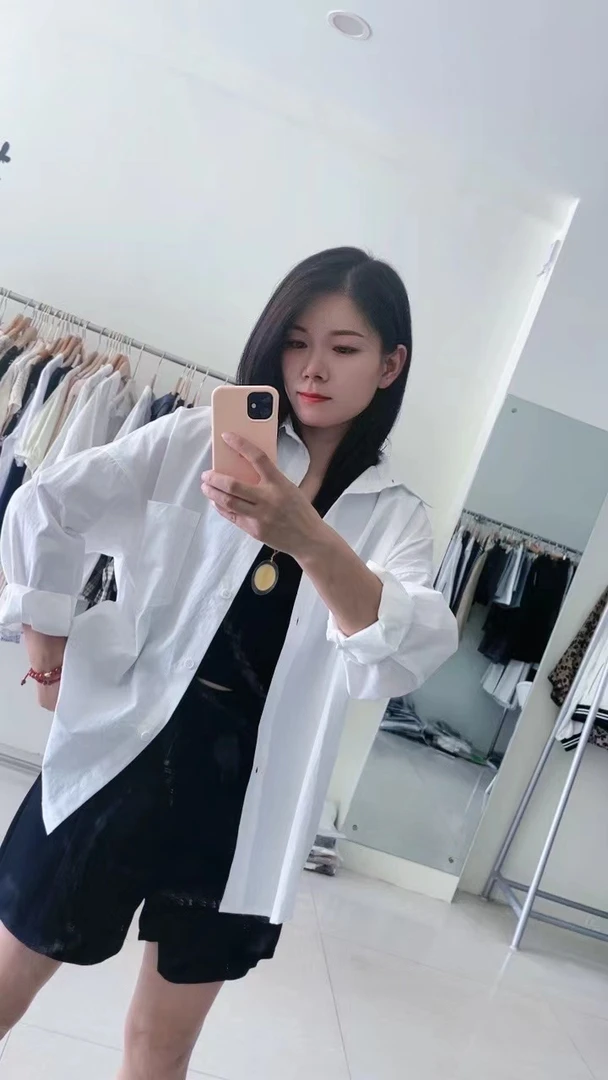 女士春秋时尚潮流休闲韩版宽松纯色气质百搭长袖白色衬衣