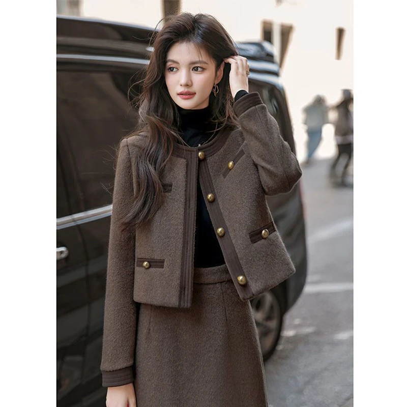 法式小香风毛呢套装女春季新款高级感撞色单面呢外套半身裙两件套