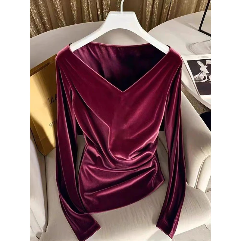 红色丝绒打底衫T恤女春季新款内搭高级感v领修身洋气时髦长袖上衣
