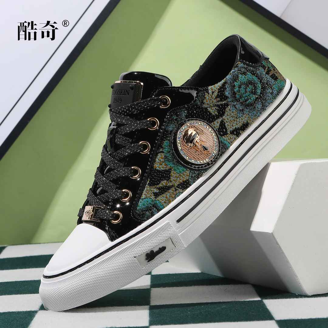 【高奢定制】联名款软底轻便手工休闲纹绣山河潮鞋时尚百搭轻奢