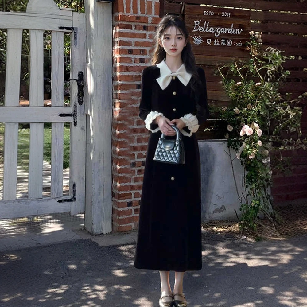 甜美法式赫本风蝴蝶结丝绒连衣裙女2025秋季新款长裙子显瘦小黑裙