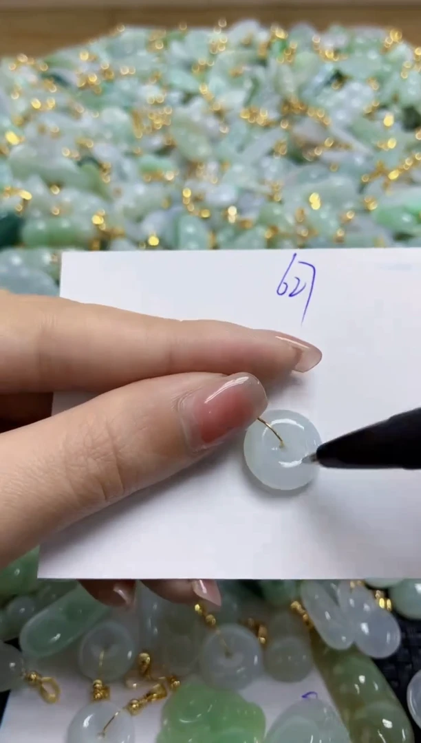 【闪购商品】翡翠挂件合金天然缅甸翡翠A货