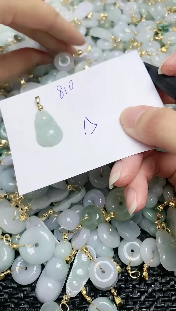 【闪购商品】翡翠颈饰合金天然缅甸翡翠A货