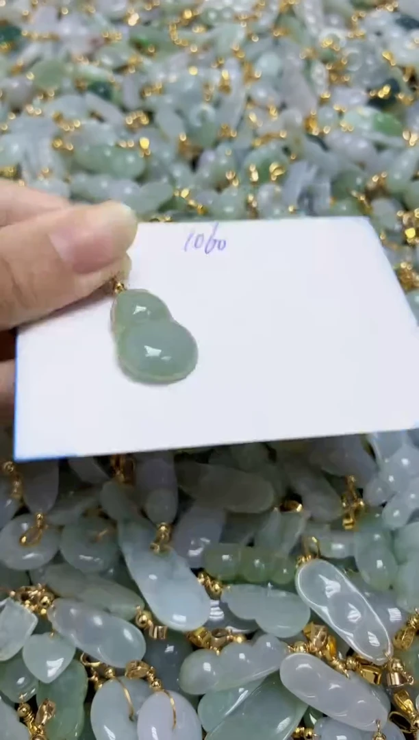 【闪购商品】翡翠挂件合金天然缅甸翡翠A货