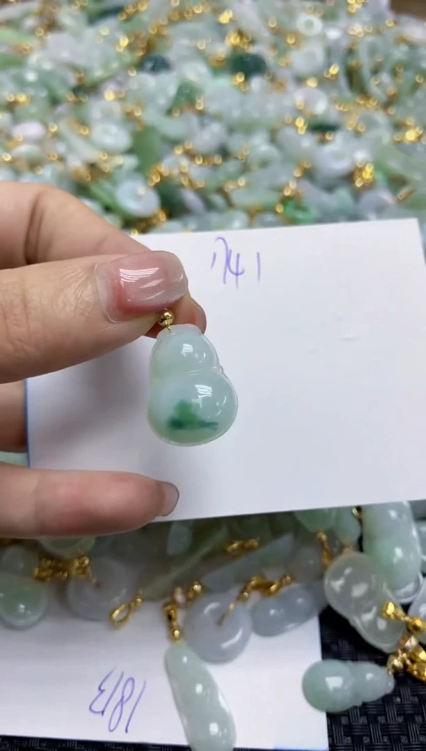 【闪购商品】翡翠挂件合金天然缅甸翡翠A货