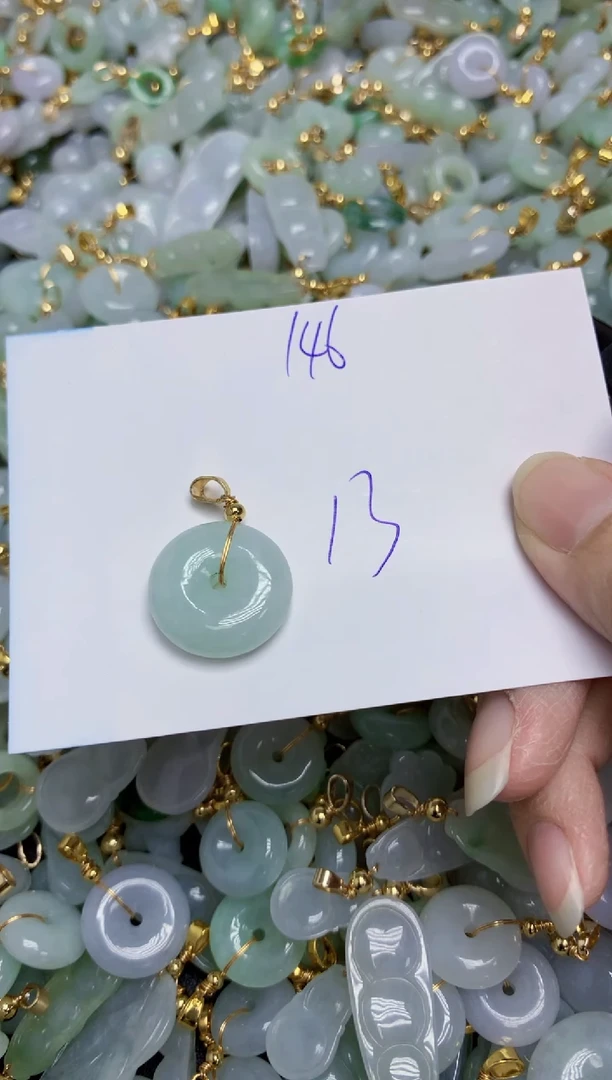 【闪购商品】翡翠颈饰合金天然缅甸翡翠A货
