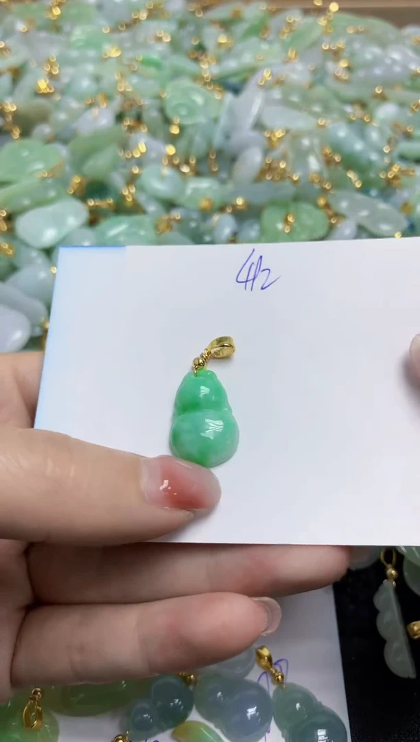 【闪购商品】翡翠挂件合金天然缅甸翡翠A货