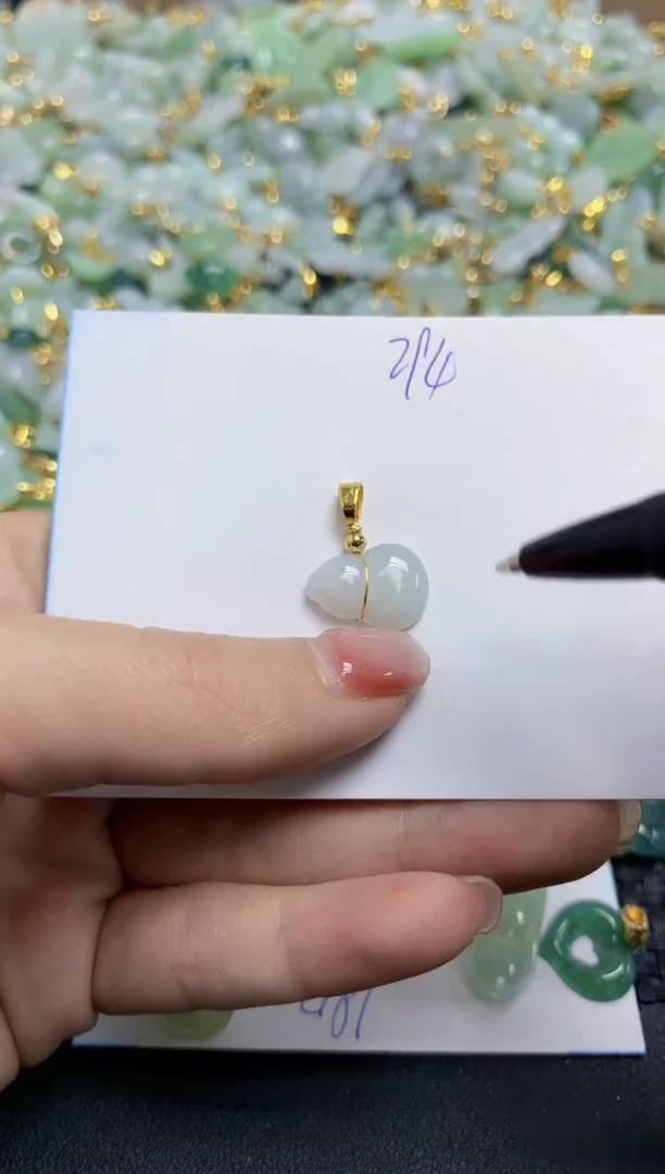 【闪购商品】翡翠挂件合金V天然缅甸翡翠A货