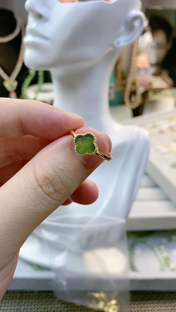 【闪购商品】和田玉/未镶嵌碧玉四叶草金色托戒指/多样性发一