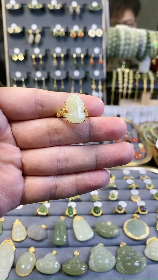 【闪购商品】和田玉戒指银S925镶嵌貔貅戒指