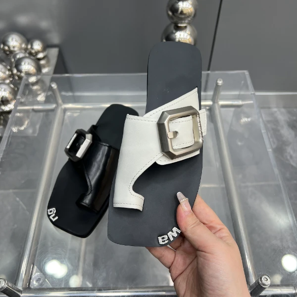 【现货】2024新款真皮女鞋平底一字带凉拖鞋女外穿时尚凉鞋K366-3