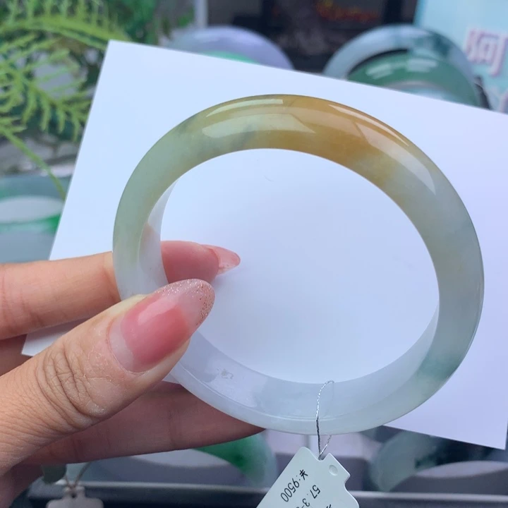 翡翠手镯未镶嵌天然翡翠手镯