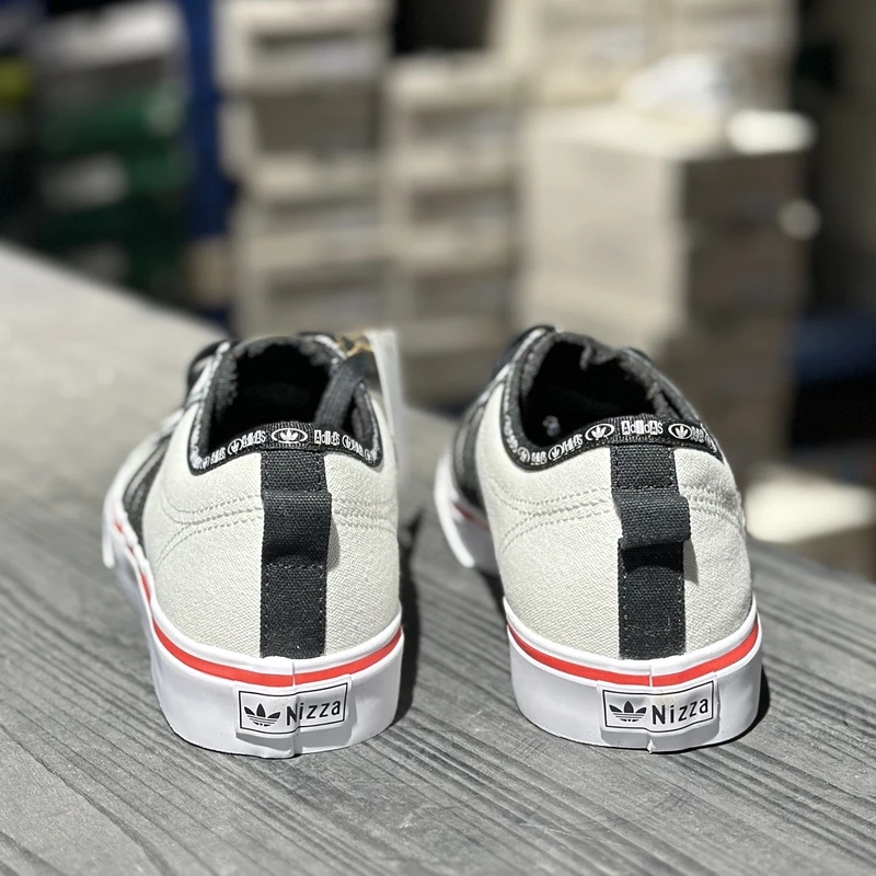 Adidas/阿迪达斯低帮男女情侣款秋冬季休闲运动板鞋小白鞋GX6093