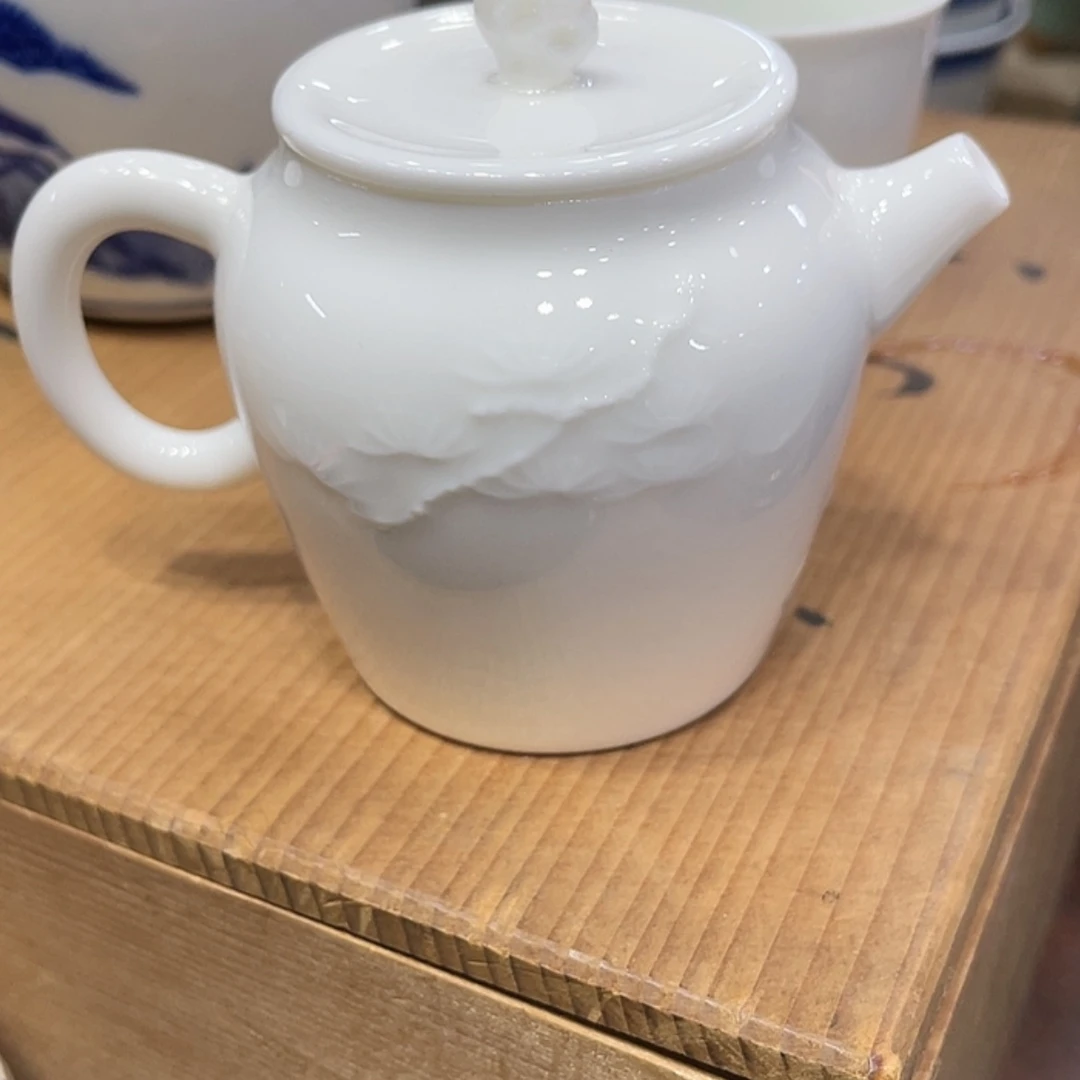 【闪购商品】陶瓷瓶浮**?