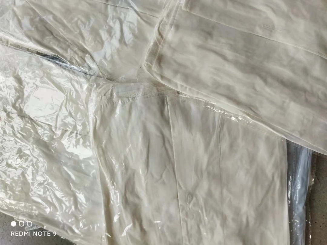 随机送一个小礼品