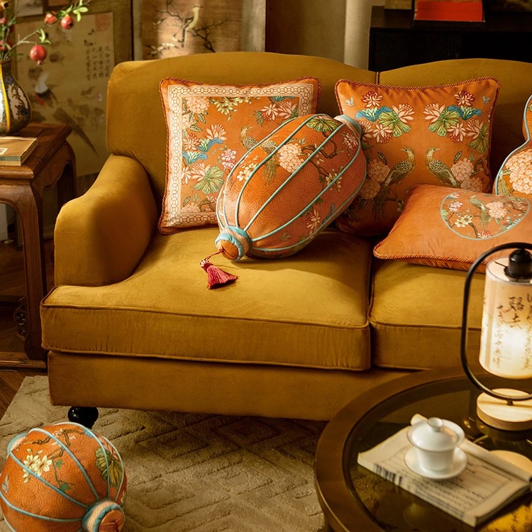 新中式古典中国风客厅沙发灯笼抱枕套异形葫芦枕套高端奢华山绣球