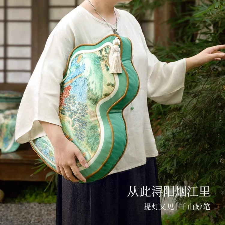只此青绿中国风客厅异形葫芦花瓶扇形抱枕套中式高级感太师椅靠枕