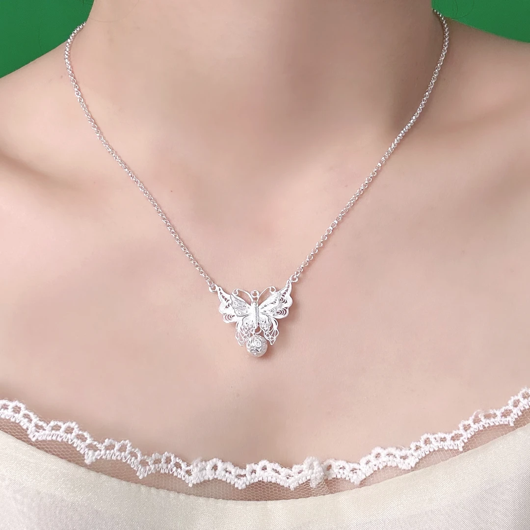 足银银制品 黔大福纯银项链蝴蝶绣球纯银99吊坠超仙时尚百搭轻奢