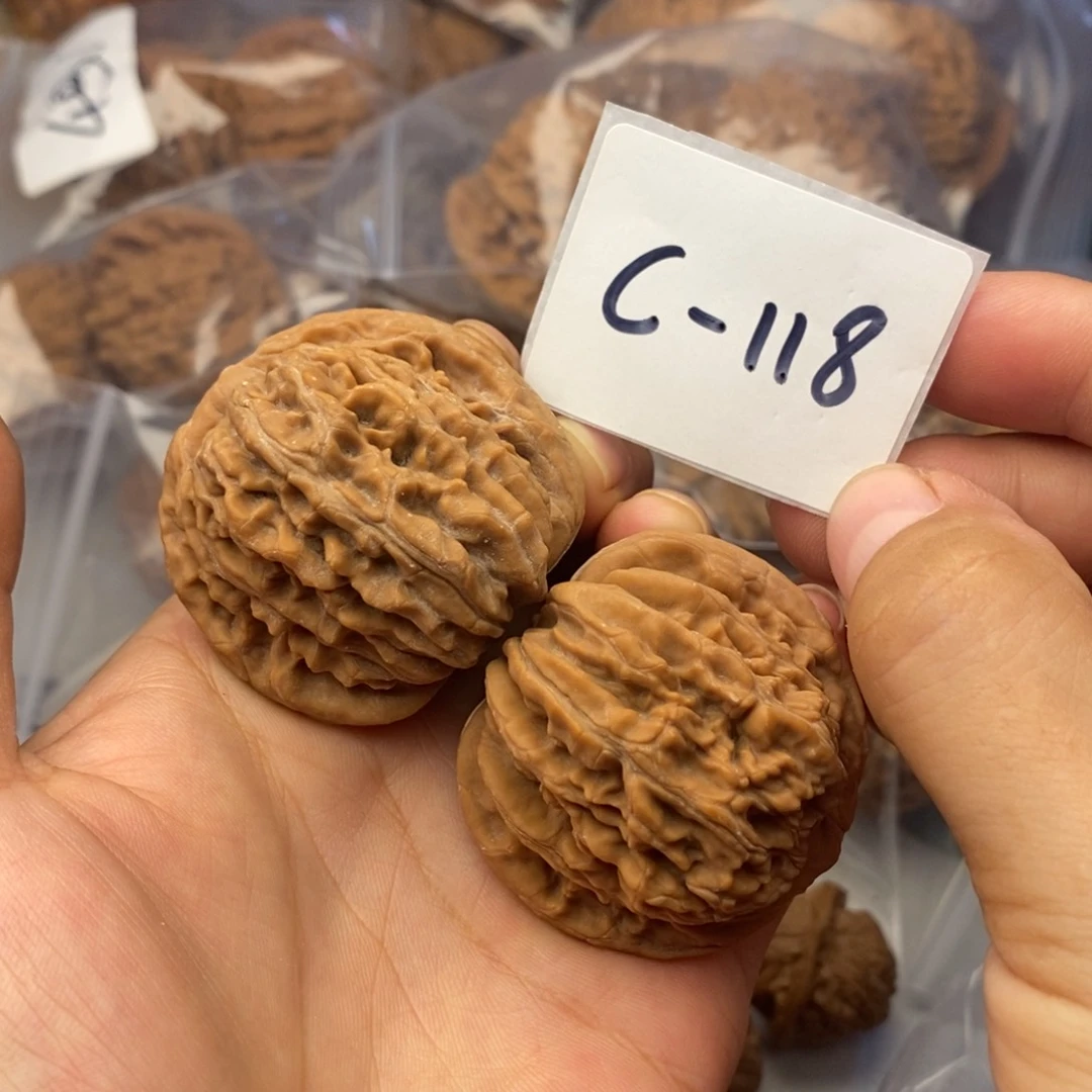 文玩核桃把件43全品山地楼