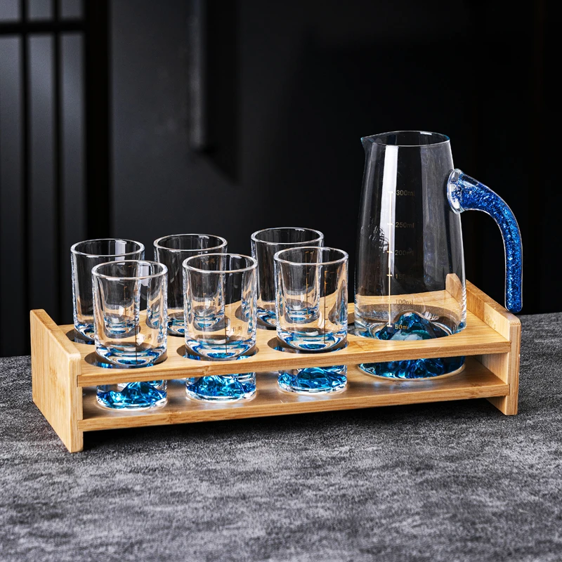 轻奢高档二两白酒杯带刻度中式家用烈酒杯创意无铅玻璃分酒器酒