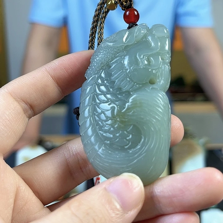 和田玉吊坠双面雕未镶嵌