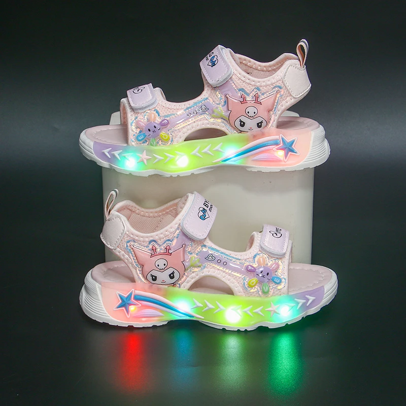 夏季新款带灯女童凉鞋防滑软底小女孩沙滩鞋库洛米公主学生凉鞋子