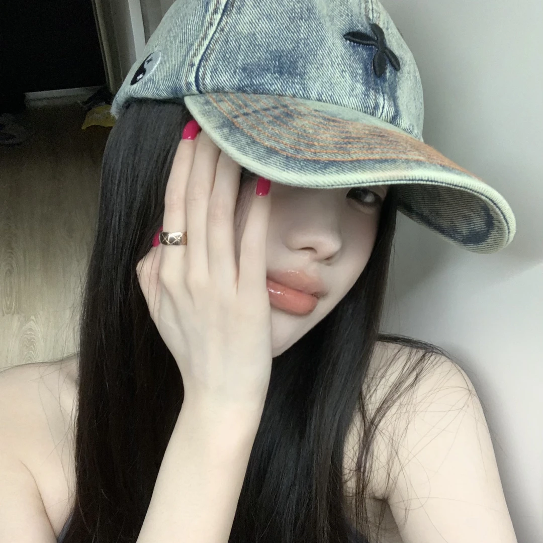 百搭十字花刺绣软顶牛仔显瘦棒球帽子女春夏遮阳帽明线情侣鸭舌帽