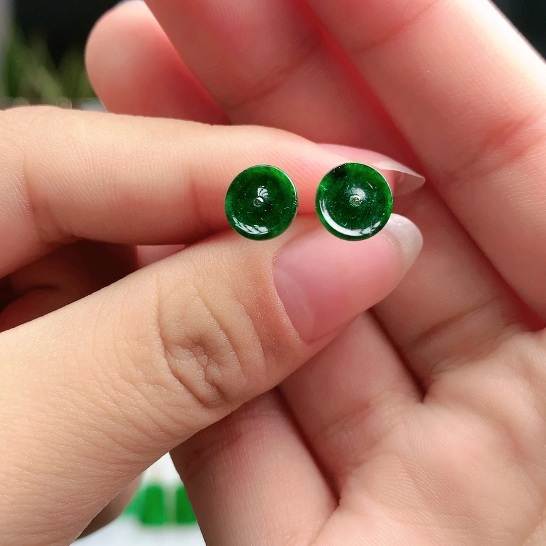 翡翠耳饰未镶嵌耳饰