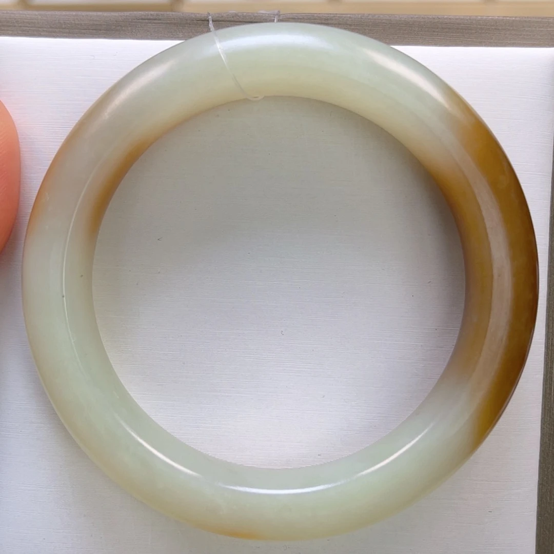 【闪购商品】和田玉手镯未镶嵌冠*4