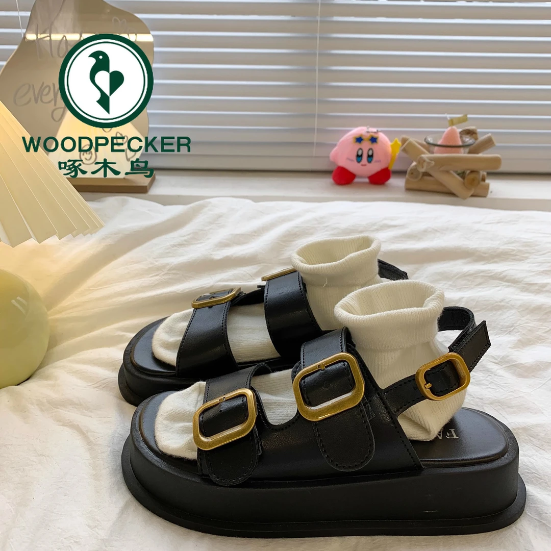 啄木鸟 小众ins厚底休闲凉鞋女夏季新款2024罗马金属扣百搭时尚鞋