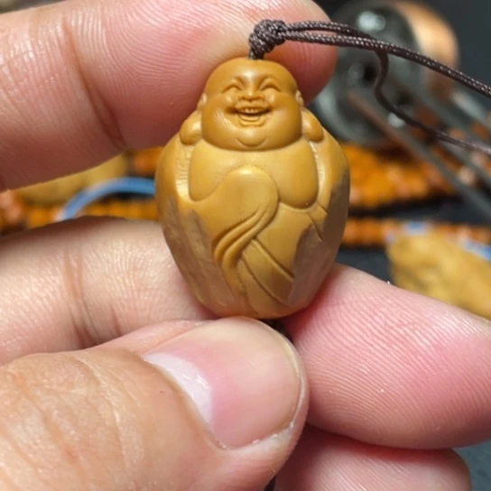 橄榄核核雕橄榄核