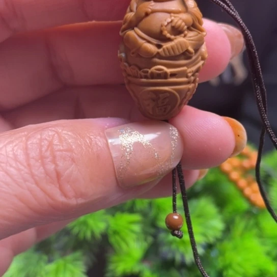 橄榄核核雕橄榄核