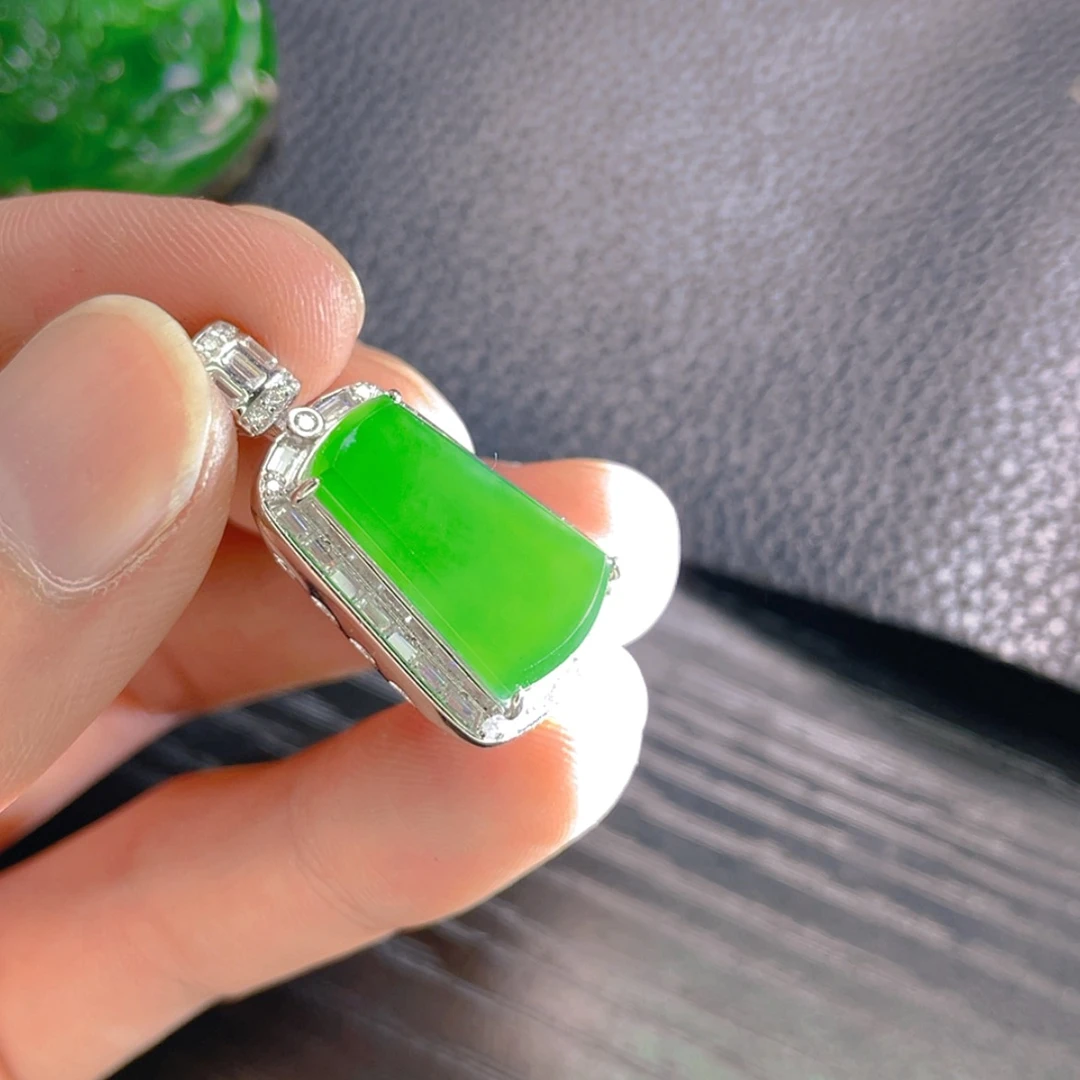 【闪购商品】翡翠颈饰银S925镶嵌66