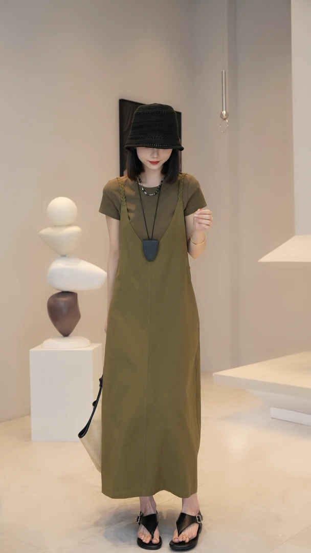 现货【薇薇绮】显瘦减龄套装绿色上衣背带连衣裙两件套 W324