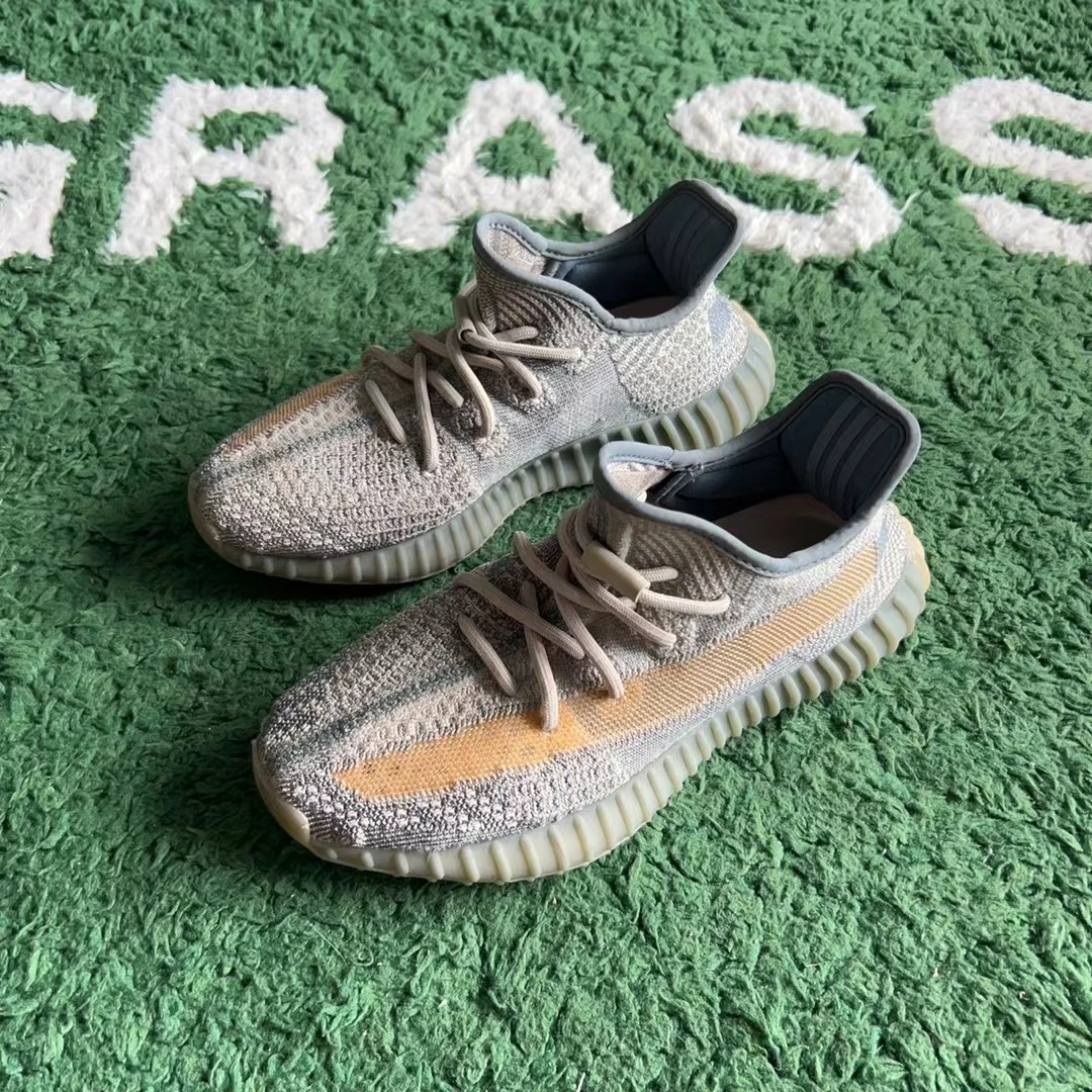 41码/Yeezy350灰蓝球鞋/95新好成色很新无原盒/公价2439