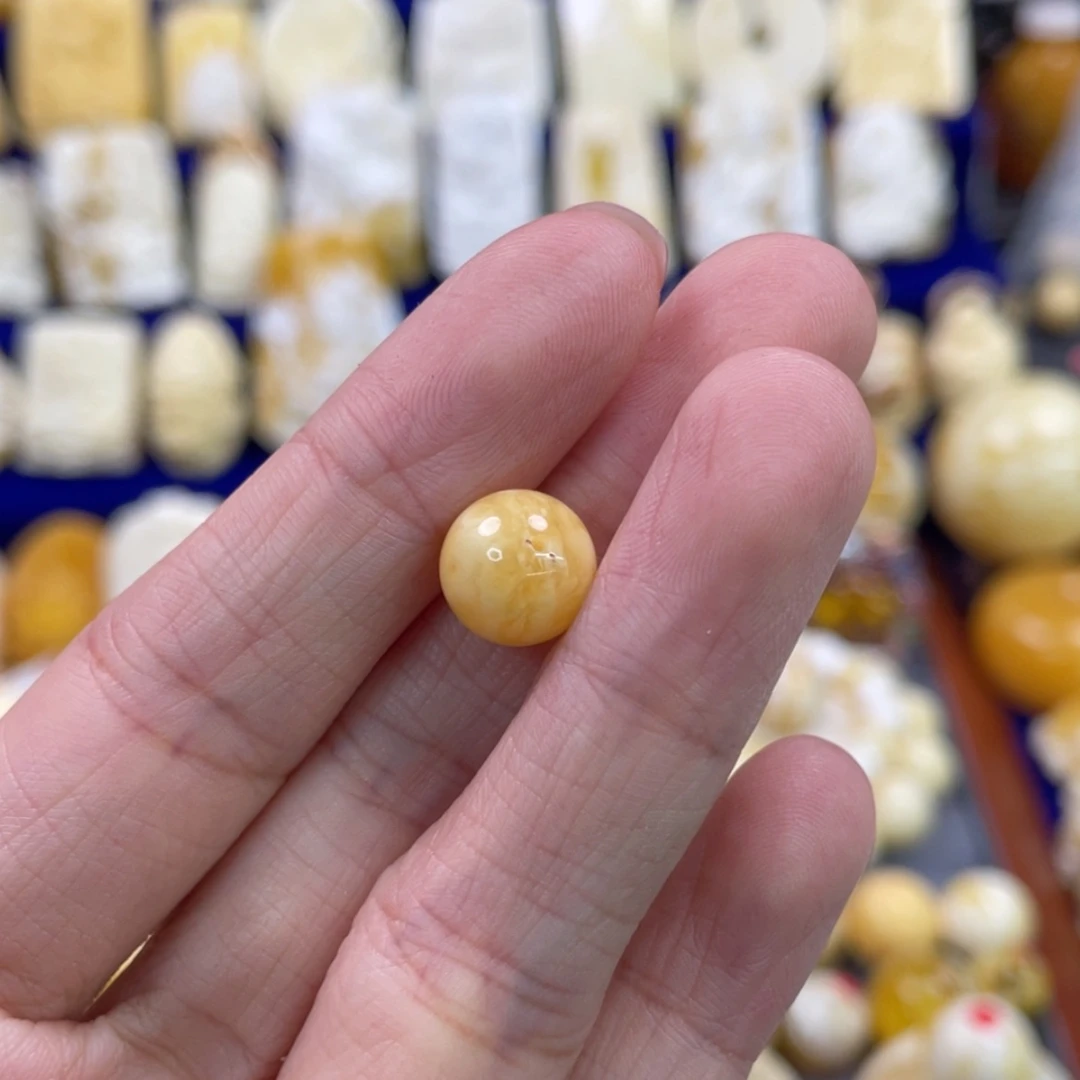 【闪购商品】蜜蜡裸石未镶嵌林*妹