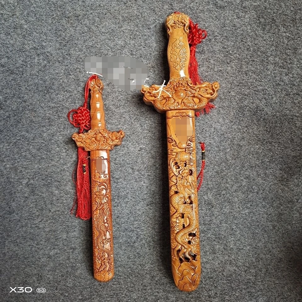 雕刻桃木剑40厘米镂空剑家庭摆件木雕工艺品装饰品摆件肥城把玩剑