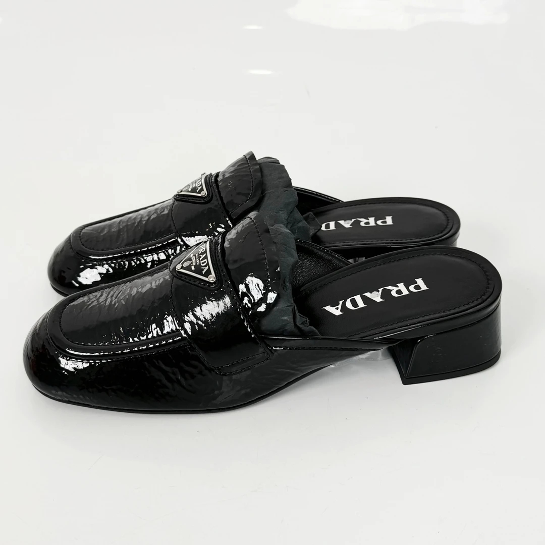 36码/Prada/普拉达 三角标半拖/全新全套/jm09807