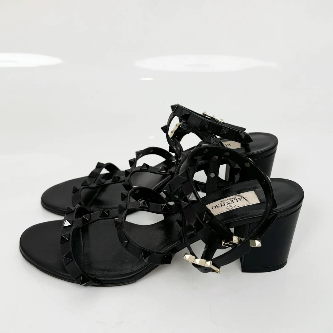 38码/Valentino/华伦天奴 铆钉高跟凉鞋/98新/jm09784