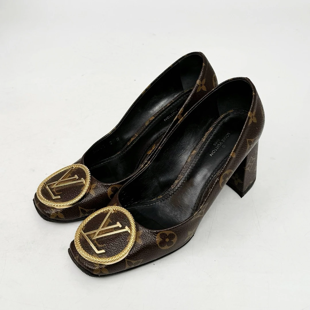 95新 LV 37.5码/LV/路易威登 老花满印高跟鞋/98新/lz00021