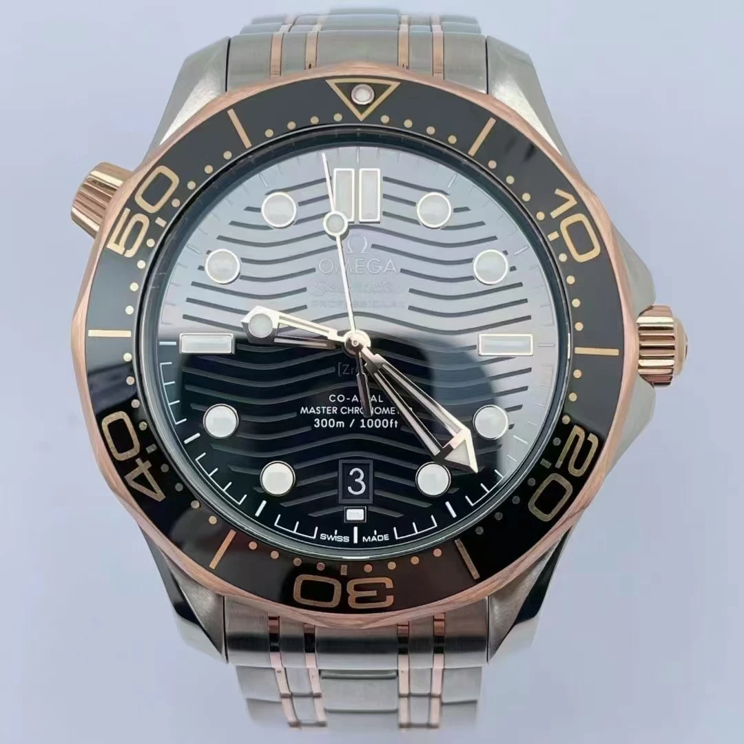 95新 Omega/欧米茄 欧米茄海马300间金21年间金钢带全套公价10.2w