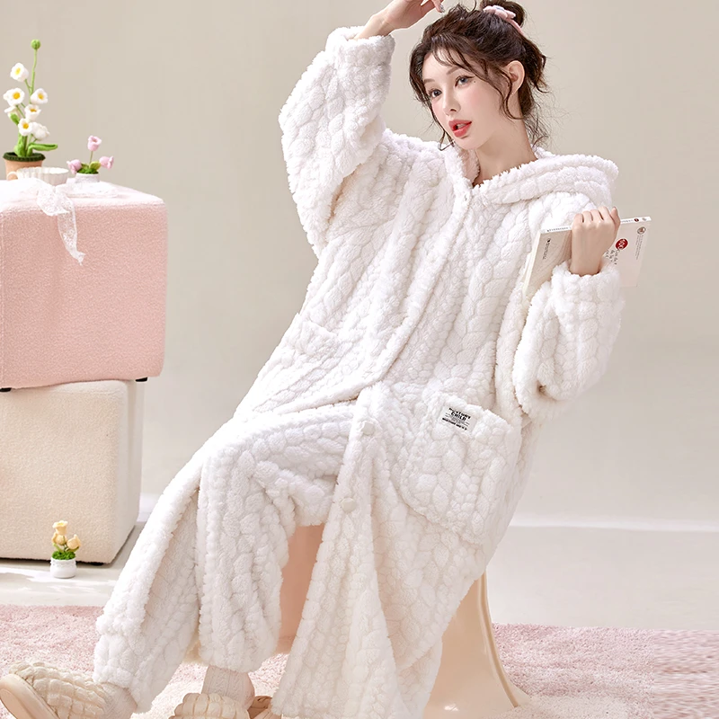 可外穿法兰绒睡袍冬天长毛睡衣暖绒保暖长款女士连帽珊瑚绒家居服