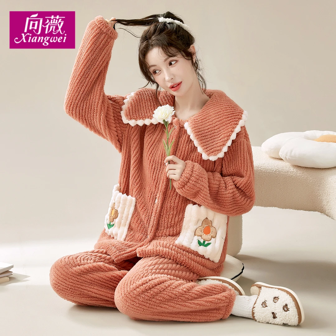 秋冬季暖绒加厚加绒法兰绒家居服可外穿大码珊瑚绒保暖睡衣女士