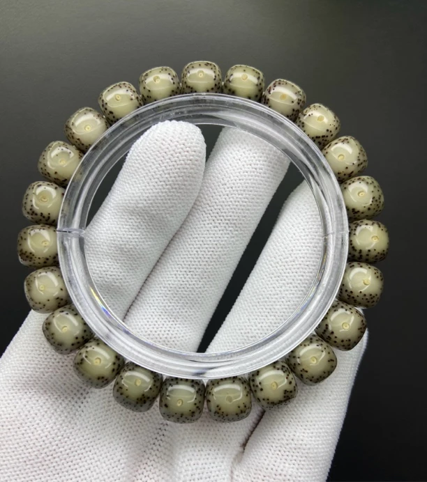 星月菩提海南料玉化冰料打大眼睛