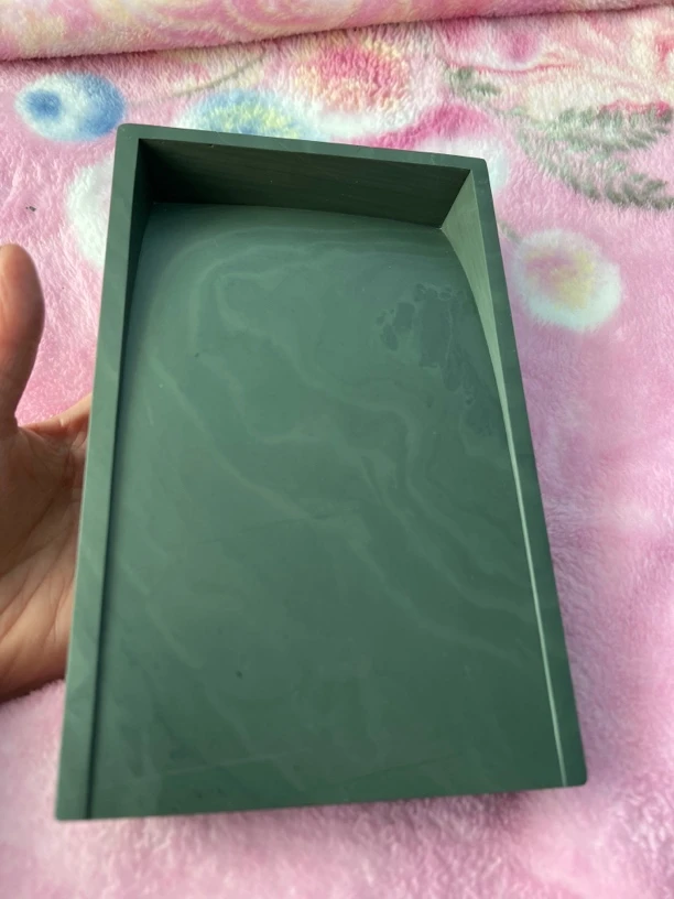 水泉老坑抄手砚。尺寸20—12.4—3.3