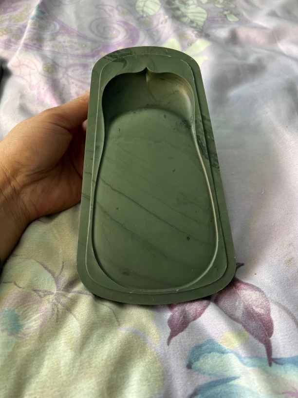 水泉老坑绿如蓝砚尺寸18.5—10.8—3.3